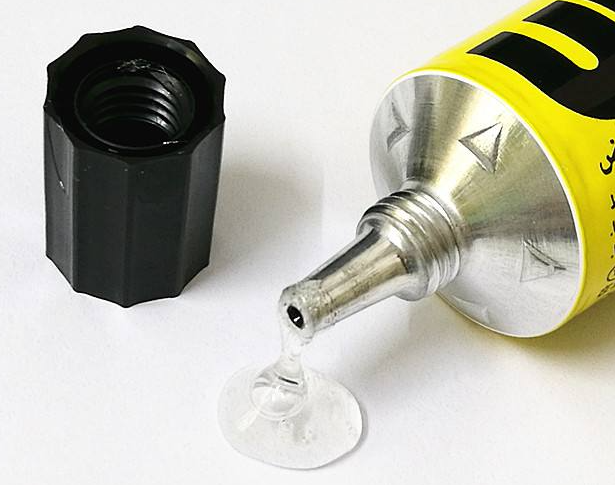 氯丁橡膠膠水的特點