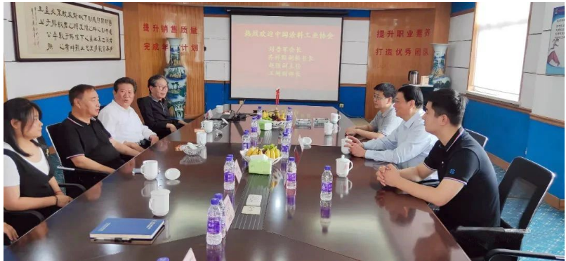 中國涂料工業(yè)協(xié)會(huì)會(huì)長(zhǎng)劉普軍探訪天津重點(diǎn)涂料企業(yè)