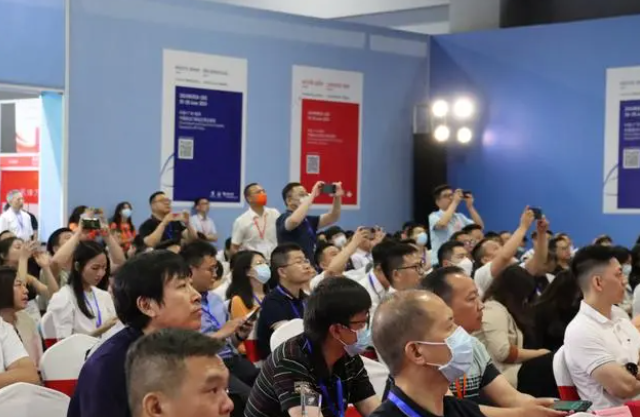 在會(huì)上，廣東省市場(chǎng)監(jiān)督管理局質(zhì)量安全監(jiān)督處四級(jí)調(diào)研員周祥解讀了《工業(yè)產(chǎn)品生產(chǎn)單位落實(shí)質(zhì)量安全主體責(zé)任監(jiān)督管理規(guī)定》政策，幫助線纜企業(yè)明確產(chǎn)品質(zhì)量安全生產(chǎn)主體責(zé)任，并提出相關(guān)要求。