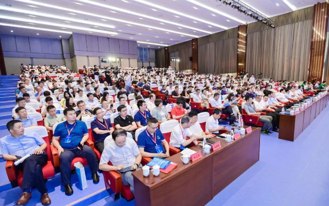 中涂協(xié)會(huì)長(zhǎng)劉普軍：綠色工業(yè)涂料涂裝迎來跨越式發(fā)展的新時(shí)代