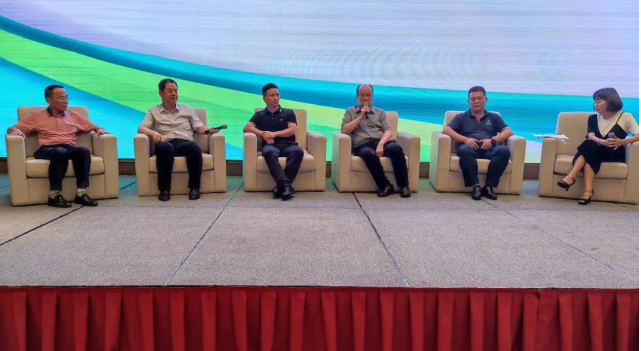 順德涂料商會會長羅宇在致辭中表示，論壇的舉辦意義重大，山東涂協(xié)與順德的合作為兩地會員企業(yè)的合作交流提供了新機遇，也有望推動廣東、山東兩省涂料產(chǎn)業(yè)的融合發(fā)展。