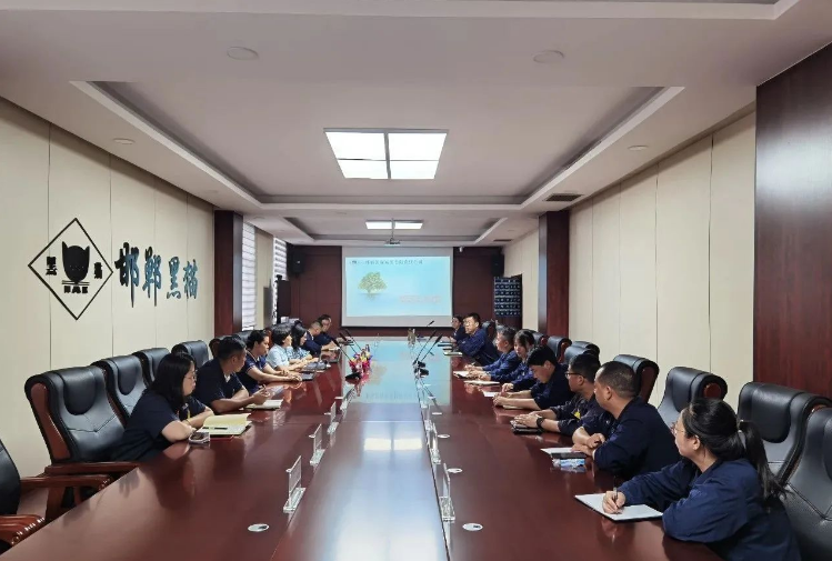 華中國(guó)際認(rèn)證檢驗(yàn)集團(tuán)有限公司對(duì)邯鄲黑貓開(kāi)展了為期兩天的年度監(jiān)督審核工作。