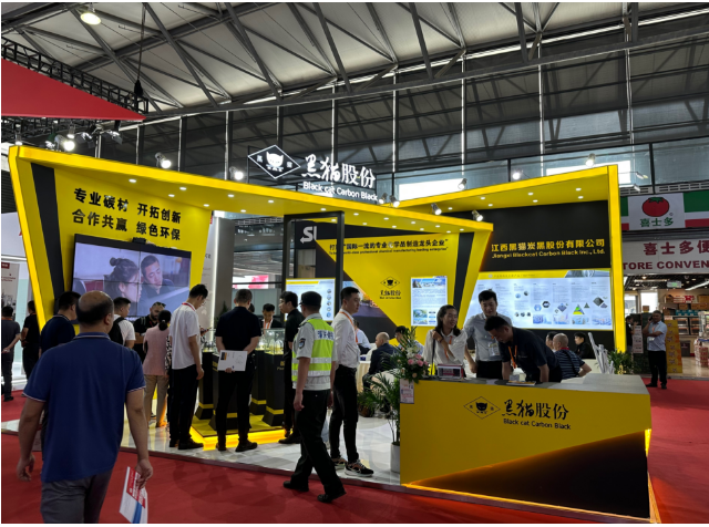 總之，RubberTechChina 2023展覽會(huì)為橡膠行業(yè)企業(yè)提供了一個(gè)展示創(chuàng)新和發(fā)展的舞臺(tái)，而黑貓股份作為炭黑行業(yè)的領(lǐng)軍企業(yè)，通過(guò)參展和產(chǎn)品展示，向全球展示了其雄心壯志和未來(lái)發(fā)展的愿景。