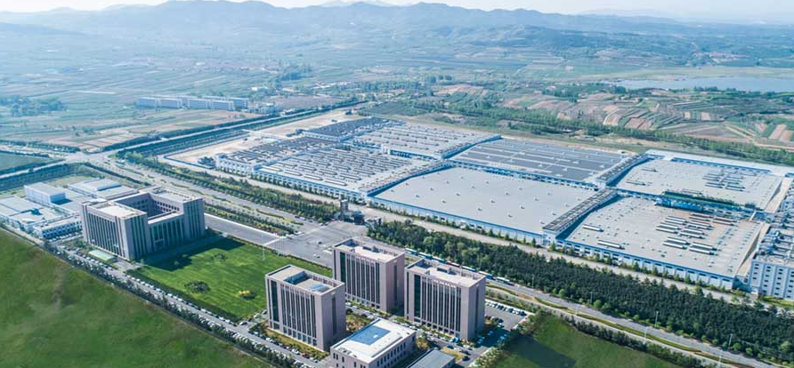 三角輪胎表示，他們將繼續(xù)堅持科技創(chuàng)新和標(biāo)準(zhǔn)化的互動融合為核心，以先進(jìn)標(biāo)準(zhǔn)的開發(fā)和實施來促進(jìn)技術(shù)創(chuàng)新、管理創(chuàng)新和服務(wù)創(chuàng)新，不斷實現(xiàn)自身高質(zhì)量發(fā)展，為行業(yè)的高質(zhì)量發(fā)展貢獻(xiàn)更多力量。