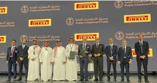 中化控股有限責(zé)任公司旗下倍耐力公司宣布與沙特阿拉伯公共投資基金(PIF)簽署一項合資協(xié)議，計劃在沙特阿拉伯投資約55億美元(約合人民幣402億元)，興建一家年產(chǎn)350萬條輪胎的工廠。