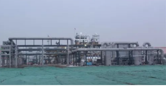 菏澤市工業(yè)重點(diǎn)項(xiàng)目現(xiàn)場(chǎng)觀摩團(tuán)來(lái)到恒舜新材料產(chǎn)業(yè)園，聚焦于“連續(xù)化生產(chǎn)6萬(wàn)噸/年高性能橡膠促進(jìn)劑MBT項(xiàng)目”。